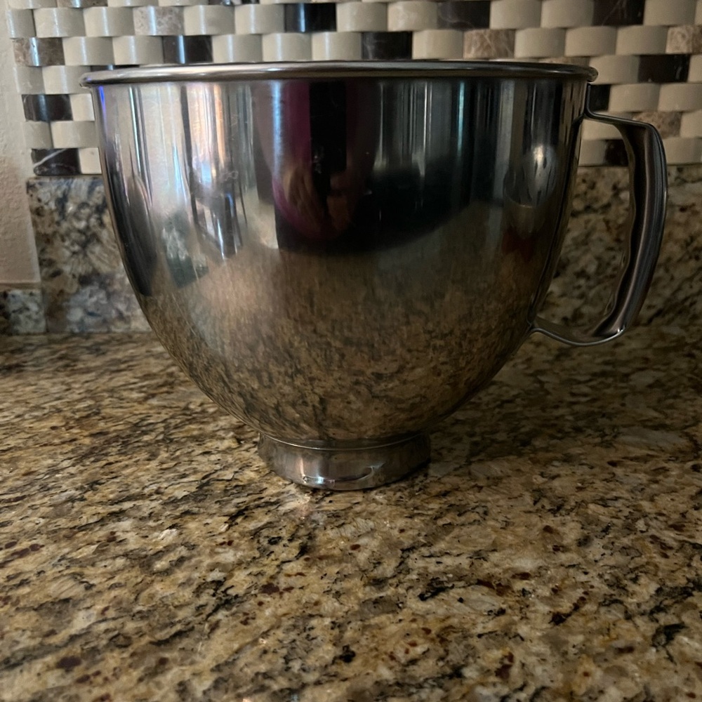 Kitchen aid 5 qt Stainless Steel Mixing Bowl